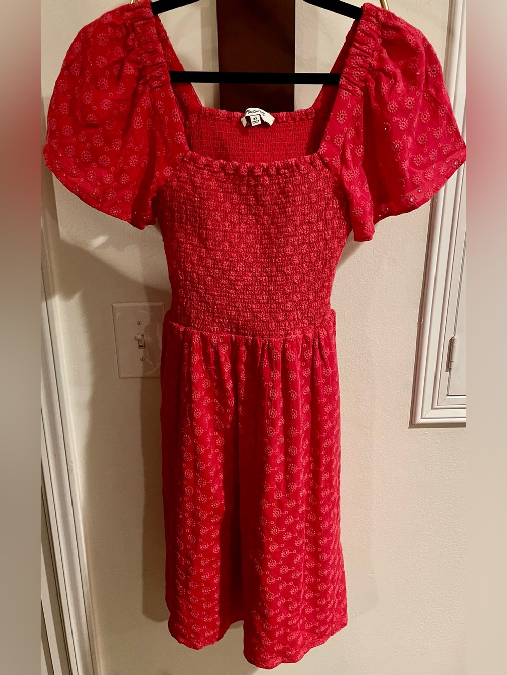 Madewell Red Smocked Puff-Sleeve womens Dress with Eyelet Detail
